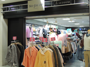 東京で大きいサイズのレディース服が買える店舗 大きいサイズのファッション通販